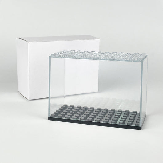Wide Collector Display Case — packaging