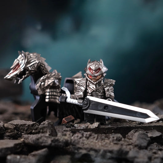 BLACK SWORDSMAN MINI FIGURES - Image 3